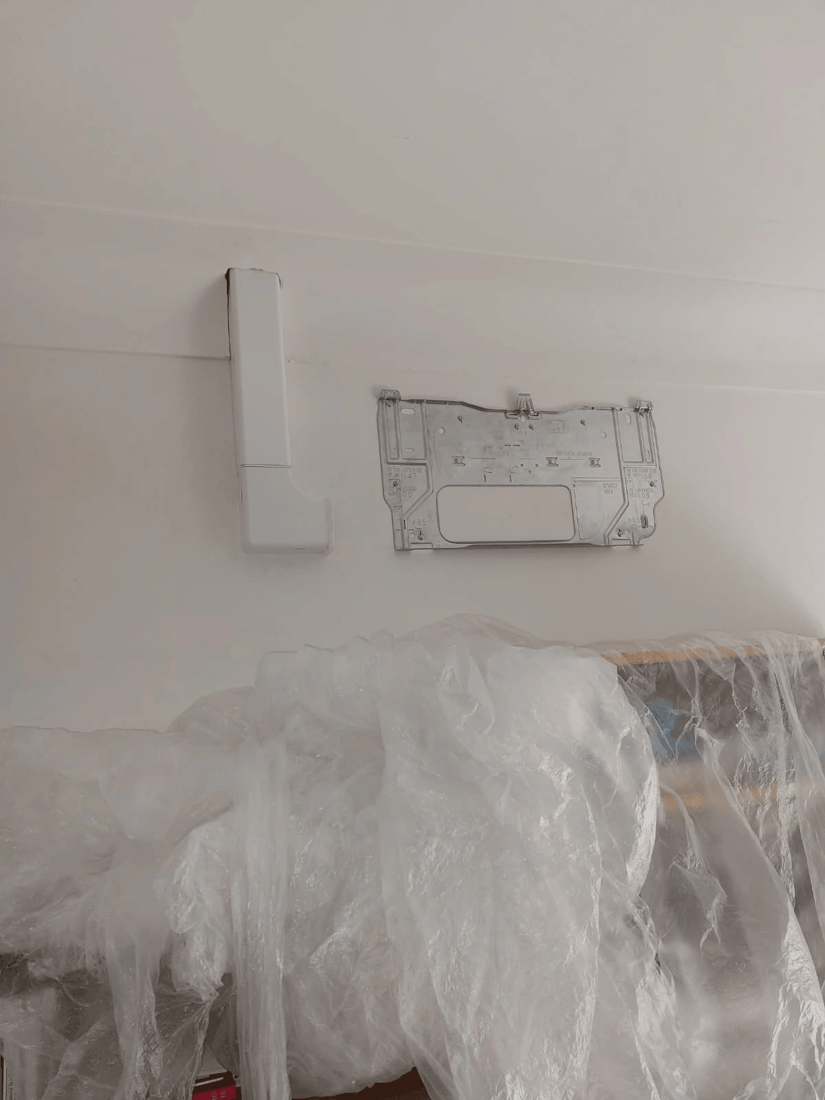 Socle de climatisation posé par Agir Elec